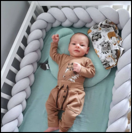 Tour de lit bébé